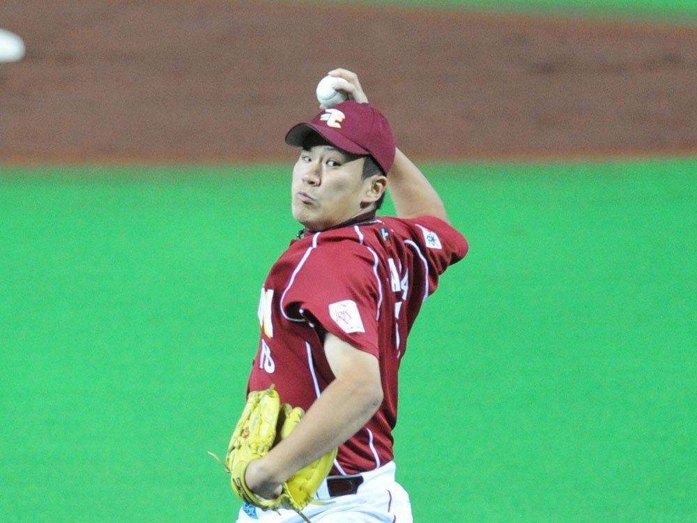 マー君、3ヶ月ぶりの勝利で53勝目！[Eagles]_b0004308_22194942.jpg