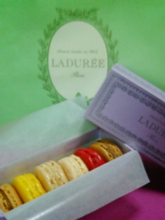 LADUREE_f0101615_716822.jpg