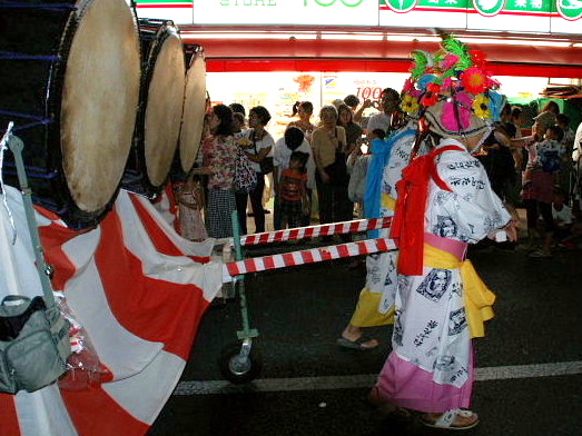 桜新町ねぶた祭り_a0105819_2310131.jpg