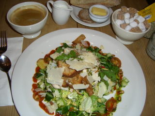 ワールドワイドな店_d0127182_17445979.jpg
