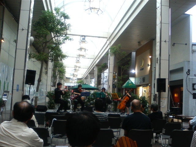 東響10月のロビーコンサートは。_e0046190_18213929.jpg