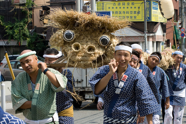 大蛇みこし_f0077521_15421210.jpg