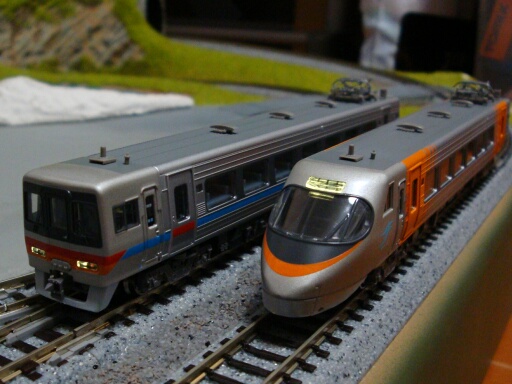 本州 四国連絡特急 マイクロエースjr四国8000系 Scenery With Train 列車のある風景