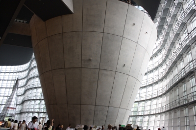 初の国立新美術館 <六本木>_c0118352_1118531.jpg