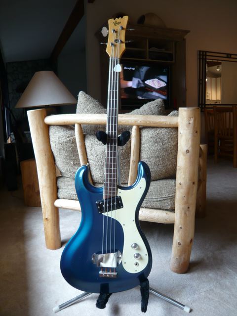 もうひとつのモズライトベース : オールドモズライトとポルシェの研究