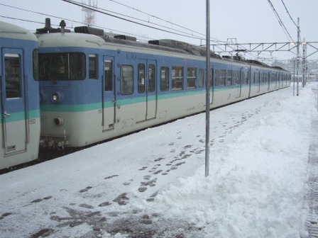 信越～飯山線　豪雪駅で途中下車して熱々お蕎麦堪能旅行レポ_c0101739_212855.jpg