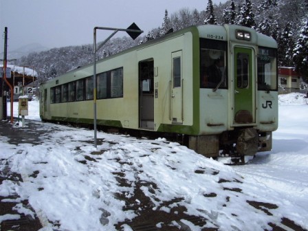 信越～飯山線　豪雪駅で途中下車して熱々お蕎麦堪能旅行レポ_c0101739_21451870.jpg