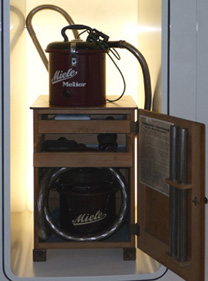 ★ 素晴らしかった!Miele ドイツ本社工場・ギュータスローでミーレ博物館を見学しました。【第二弾】_c0156359_1454068.jpg