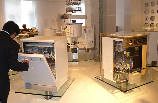 ★ 素晴らしかった!Miele ドイツ本社工場・ギュータスローでミーレ博物館を見学しました。【第二弾】_c0156359_161337.jpg