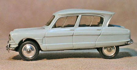 my DINKY TOYS Collection (46): Citroen AMI 6 ] : CITROEN DS