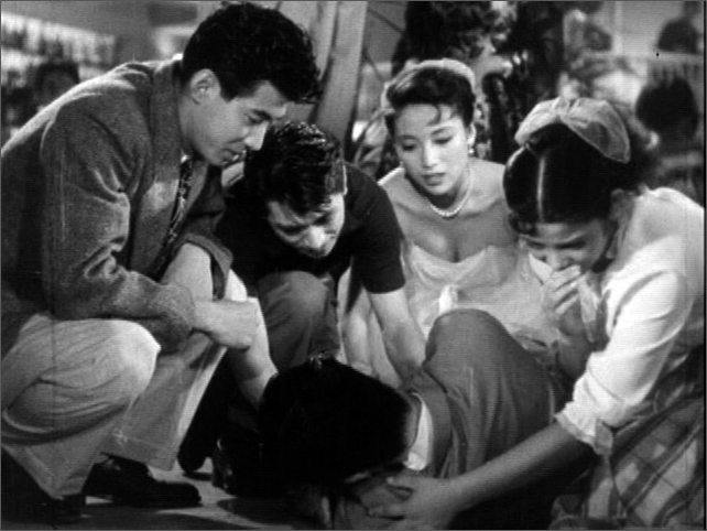 新倉美子（しんくら・よしこ）「青春ジャズ娘」（1953）_e0042361_22585063.jpg