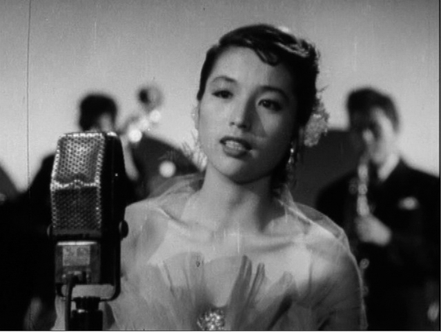 新倉美子（しんくら・よしこ）「青春ジャズ娘」（1953）_e0042361_2314760.jpg