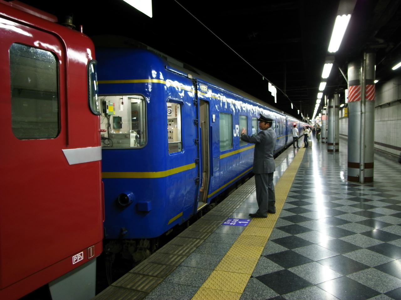 札幌行きの夜行列車。_f0152825_1132590.jpg