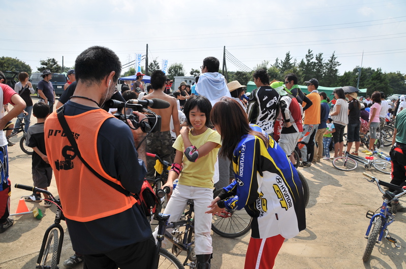 2008緑山ジャパンオープンナイトレース最終回：コース外の風景_b0065730_1075493.jpg