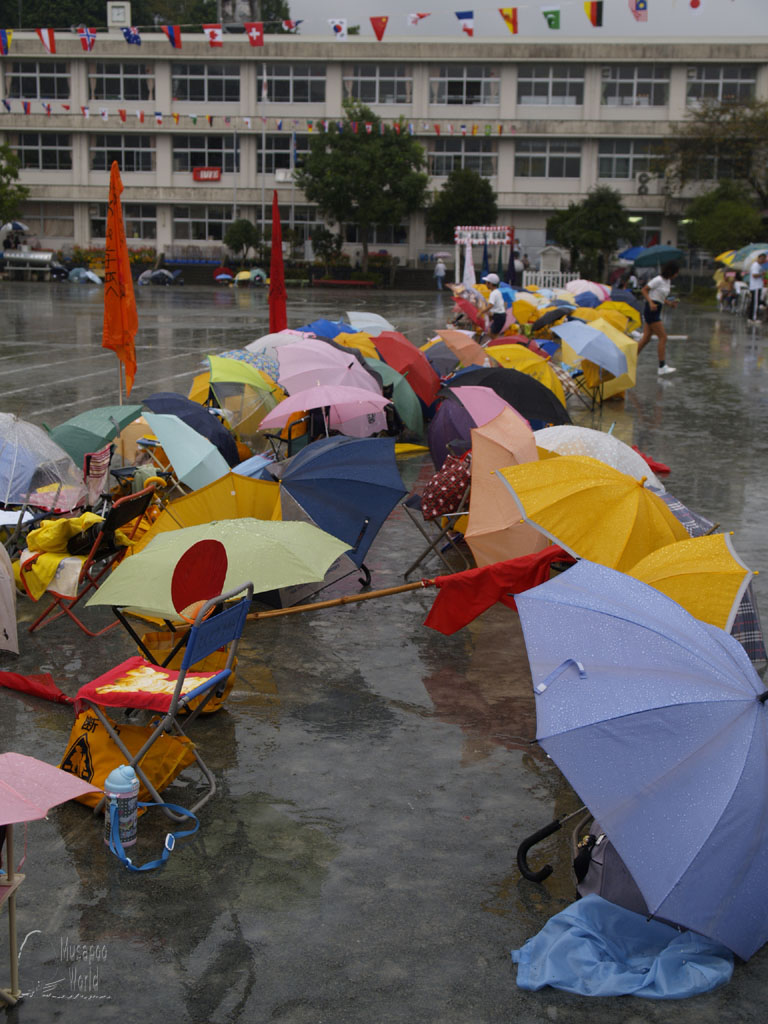 雨の運動会_b0064396_1119633.jpg