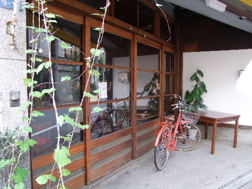 「根岸散歩 いろんな風景」_a0000029_1172063.jpg