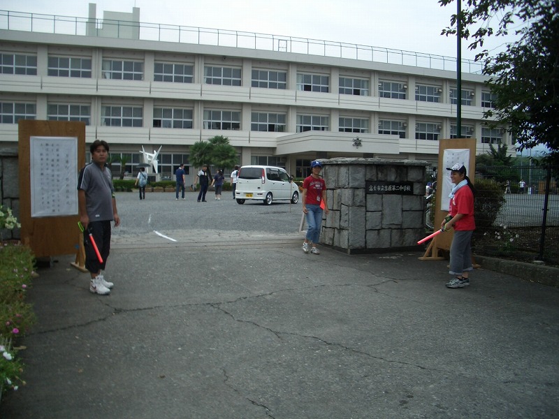 雨にたたられた中学校の運動会!_f0141310_23394817.jpg