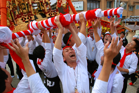 こいこい祭の主役を担います初老「甲子会」さんのこいこい祭2日目です_d0095673_22245717.jpg