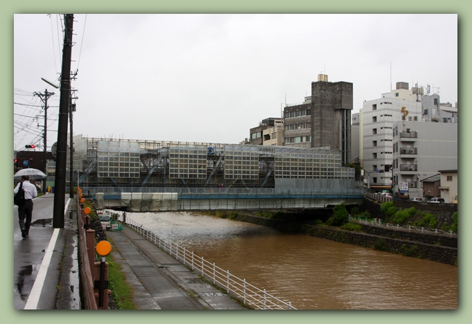 犀川大橋_f0079990_10183035.jpg