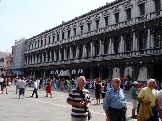 d0071710_2244519.jpg