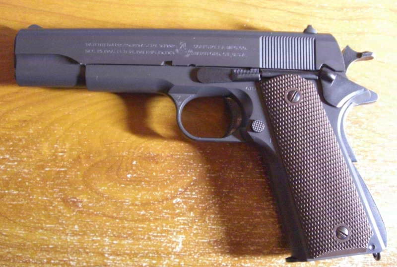 コルトガバメント 純正グリップ M1911