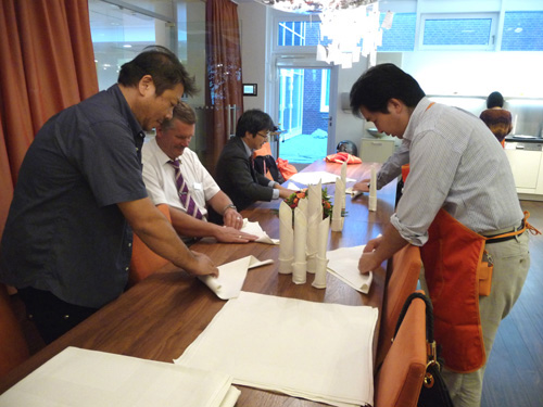 ★ ミーレ ドイツ本社で料理つくりに挑戦♪♪ビックリしました!途中でミーレ社長が突然来室 【第五弾】_c0156359_15185086.jpg