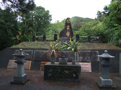 若いっ! けど、戦跡ツアー。_e0028387_118473.jpg