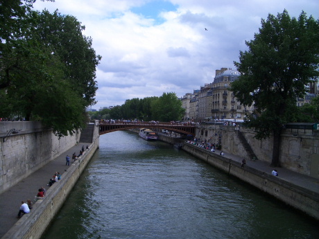 f0046489_10272.jpg