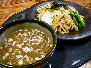 だんだん家@春日 ★★ (塩ラーメン・背脂入り)_f0080612_13213653.jpg