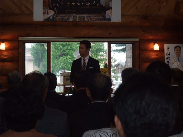 米山隆一事務所開き_f0019487_2341647.jpg