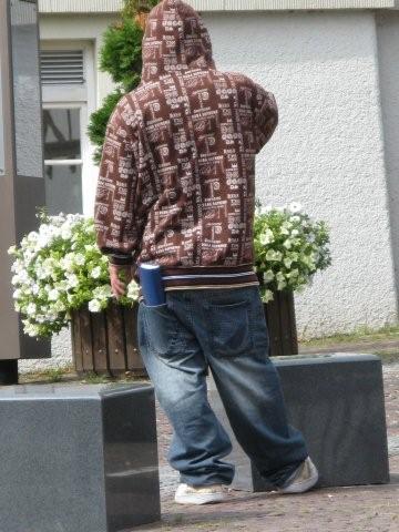 Same smoker in same clothes_c0157558_3174918.jpg