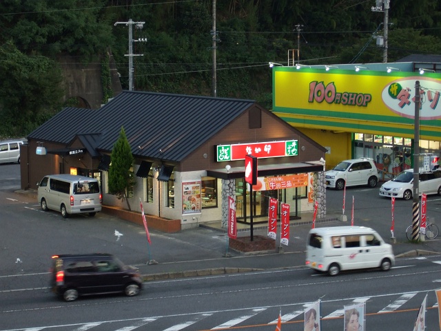 なか卯安芸坂店、リニューアルオープン_b0095061_752010.jpg