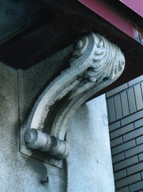 函館銀座通り・レトロ建築コレクション(その２、旧蓑浦公証役場)_f0142606_0504263.jpg