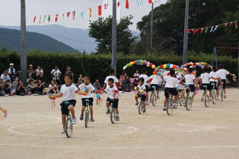 三木小学校運動会へ行ってきました。_e0111346_2116984.jpg