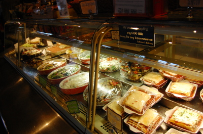 キツラノの学生街の喫茶店 「CALHOUN\'S」_d0129786_14345747.jpg