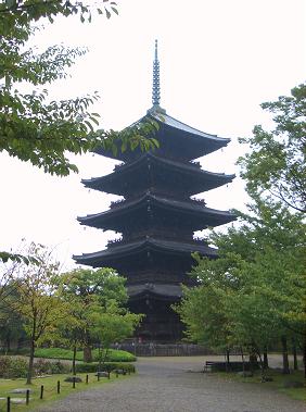 東寺と豆餅_c0092689_2093067.jpg