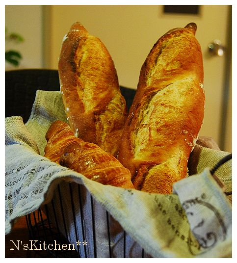 Croissant_a0105872_8501757.jpg