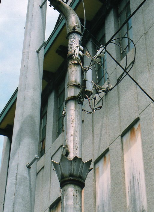 函館銀座通り・レトロ建築コレクション(その５、銀座の街灯)_f0142606_2305391.jpg