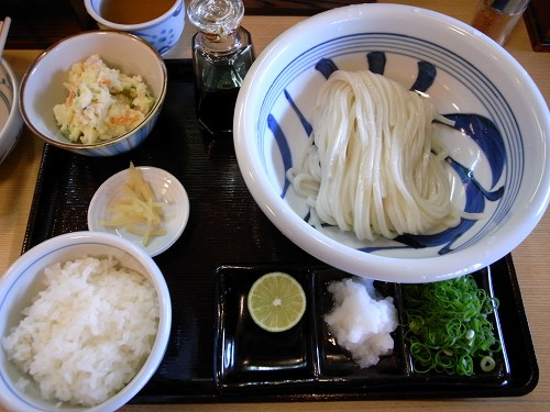 つきろうの生醤油うどん_e0145711_1415216.jpg