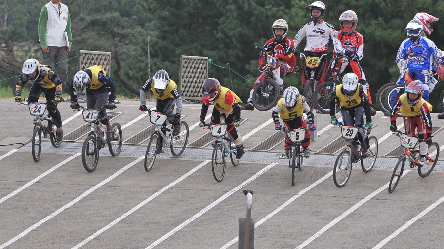 第55回全日本プロ選手権自転車競技大会BMX競技INひたち：デモレースB、Aクラス決勝_b0065730_23214753.jpg