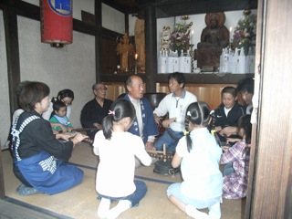 薬師さまの大祭_c0173978_1249324.jpg