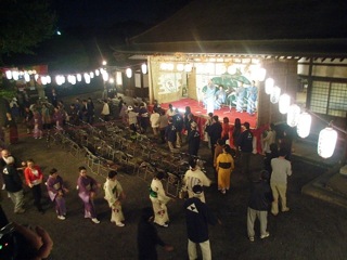 薬師さまの大祭_c0173978_1455725.jpg