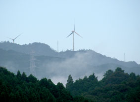 山・霧・風車_b0145296_9122264.jpg
