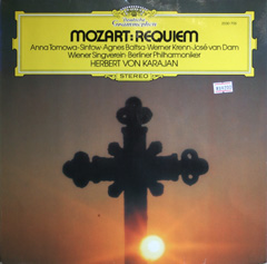 Herbert von Karajan + Berliner Philharmoniker / Mozart：Requiem_d0102724_16303861.jpg