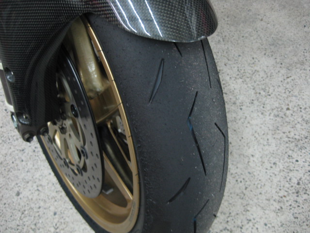 ピレリSUPER CORSA V3 SC1 DIABLO™ Supercorsa V3 SC New - バイク タイヤ | Pirelli