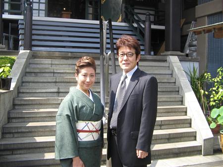 舟木一夫 長谷川一夫さんの墓前に好演誓う 08年10月12日 G3k 舟木一夫の世界 舟木一夫 長谷川一夫さんの墓前に好演誓う 08年10月12日 G3k 舟木一夫の世界