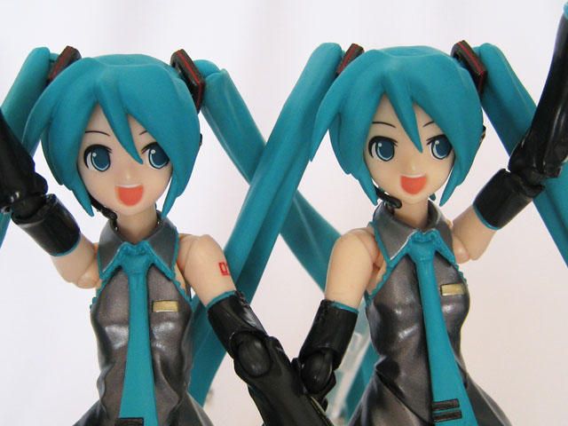 figma初音ミクをリペイント_e0143958_22484334.jpg