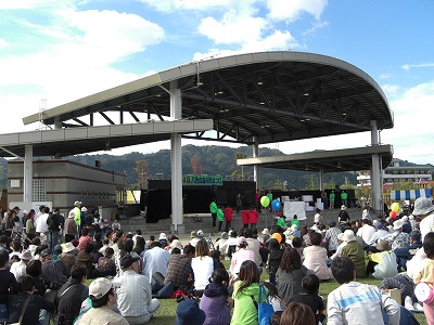 八色の森公園の祭り_a0084753_9191313.jpg