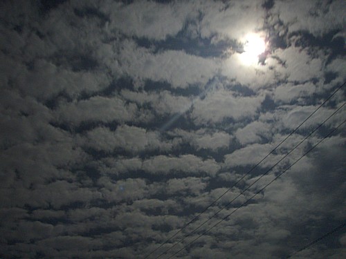 夜のうろこ雲 もうひとつの海伝説 ゆったり沖縄時間 夜のうろこ雲 もうひとつの海伝説 ゆったり沖縄時間