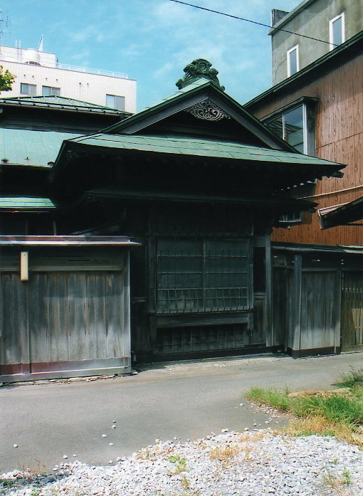 函館銀座通り・レトロ建築コレクション(その９、銀座通り近辺の和風建築)_f0142606_22334234.jpg